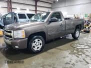 ✅ 2008 Chevrolet Silverado 1500 Work Truck • VIN: 1GCEC14018Z110656 • Lot: 47303285. Wystawiony na Copart z przebiegiem 134 914 mil. Bezpłatny archiwum sprzedaży aukcyjnych z USA i szczegółowy raport historii pojazdu na DreamBid. Zdjęcie 1.