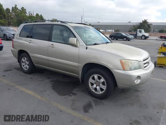 2001 Toyota Highlander с VIN JTEHF21A910003884, выставлен на аукционе IAAI как лот 42873410 с пробегом 168 333 миль миль и . История ставок и продаж доступна на DreamBid. Изображение 1.