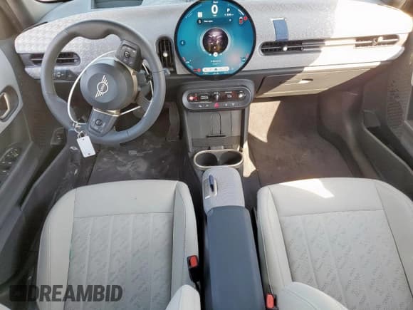 ✅ 2025 MINI Hardtop 4 Door Cooper S • VIN: WMW53GD08S2W73932 • Lot: 84073345. Listed on Copart with 1,291 mi. Free auction sales archive from the USA and detailed vehicle history report at DreamBid. Image 8.