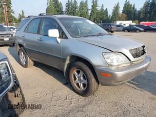 ✅ 2002 Lexus RX 300 • VIN: JTJHF10U020237551 • Lot: 43140739. Wystawiony na IAAI z przebiegiem 159 030 mil. Bezpłatny archiwum sprzedaży aukcyjnych z USA i szczegółowy raport historii pojazdu na DreamBid. Zdjęcie 1.