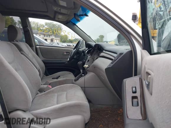 2001 Toyota Highlander с VIN JTEHF21A810010406, выставлен на аукционе IAAI как лот 43284633 с пробегом 133 098 миль миль и . История ставок и продаж доступна на DreamBid. Изображение 5.