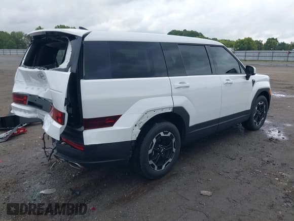 ✅ 2025 Hyundai Santa Fe SE • VIN: 5NMP14GL5SH070275 • Lot: 43286384. Wystawiony na IAAI z przebiegiem 10 123 mil. Bezpłatny archiwum sprzedaży aukcyjnych z USA i szczegółowy raport historii pojazdu na DreamBid. Zdjęcie 4.