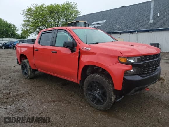 ✅ 2022 Chevrolet Silverado 1500 Custom Trail Boss • VIN: 1GCPYCEL5NZ228882 • Lot: 57828225. Wystawiony na Copart z przebiegiem 43 029 mil. Bezpłatny archiwum sprzedaży aukcyjnych z USA i szczegółowy raport historii pojazdu na DreamBid. Zdjęcie 4.