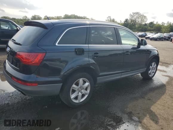 ✅ 2011 Audi Q7 Premium Plus • VIN: WA1LGAFE4BD001725 • Lot: 81465825. Listed on Copart with 180,377 mi. Free auction sales archive from the USA and detailed vehicle history report at DreamBid. Image 3.