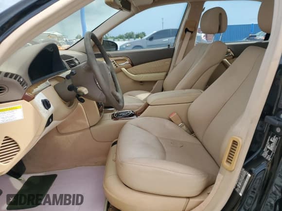 ✅ 2006 Mercedes-Benz S 430 • VIN: WDBNG70J36A462069 • Lot: 68776105. Wystawiony na Copart z przebiegiem Nie podano. Bezpłatny archiwum sprzedaży aukcyjnych z USA i szczegółowy raport historii pojazdu na DreamBid. Zdjęcie 7.