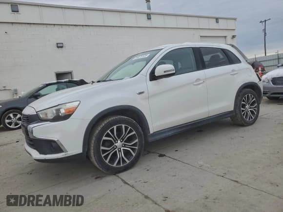 ✅ 2017 Mitsubishi Outlander SE • VIN: JA4AP3AWXHZ063239 • Lot: 94675125. Listed on Copart with 114,644 mi. Free auction sales archive from the USA and detailed vehicle history report at DreamBid. Image 1.