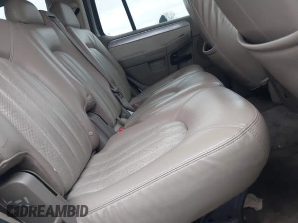 ✅ 2004 Mercury Mountaineer • VIN: 4M2DU86E34ZJ46881 • Лот: 41897976. Опубликован ранее на IAAI с пробегом 288 887 миль. Бесплатный доступ к архиву аукционных продаж из США и подробный отчёт об истории автомобиля на DreamBid. Изображение 8.