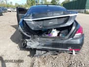 ✅ 2019 Mercedes-Benz Maybach S • VIN: WDDUX8AB7KA454020 • Lot: 40445364. Listed on IAAI with 88,481 mi. Free auction sales archive from the USA and detailed vehicle history report at DreamBid. Image 6.