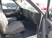 ✅ 1997 Chevrolet S-10 LS • VIN: 1GCCS19X8VK150625 • Лот: 43847303. Опубликован ранее на IAAI с пробегом 128 973 миль. Бесплатный доступ к архиву аукционных продаж из США и подробный отчёт об истории автомобиля на DreamBid. Изображение 5.