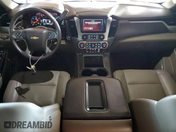 2019 Chevrolet Suburban LT z VIN 1GNSCHKC2KR361855, wystawiony jako Copart lot #84461665 z przebiegiem 80 103 mil mil oraz Szkoda całkowita • Salvage title. Historia ofert i sprzedaży dostępna na DreamBid. Obrazek 8.