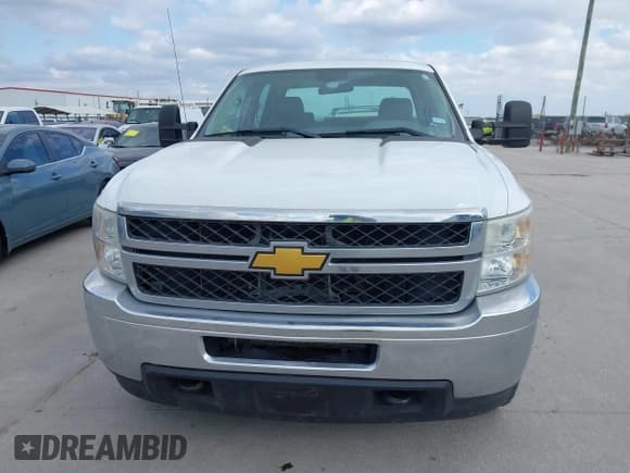 ✅ 2013 Chevrolet Silverado 2500HD Work Truck • VIN: 1GC1KVCG4DF184589 • Lot: 43727828. Wystawiony na IAAI z przebiegiem 201 125 mil. Bezpłatny archiwum sprzedaży aukcyjnych z USA i szczegółowy raport historii pojazdu na DreamBid. Zdjęcie 12.