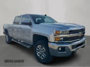 ✅ 2016 Chevrolet Silverado 2500HD LT • VIN: 1GC1KVEG6GF226178 • Лот: 92741095. Опубликован ранее на Copart с пробегом 111 101 миль. Бесплатный доступ к архиву аукционных продаж из США и подробный отчёт об истории автомобиля на DreamBid. Изображение 1.