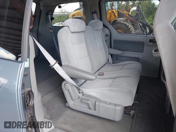 ✅ 2004 Ford Freestar SES • VIN: 2FMZA576X4BA05461 • Лот: 42255432. Опубликован ранее на IAAI с пробегом 115 971 миль. Бесплатный доступ к архиву аукционных продаж из США и подробный отчёт об истории автомобиля на DreamBid. Изображение 8.