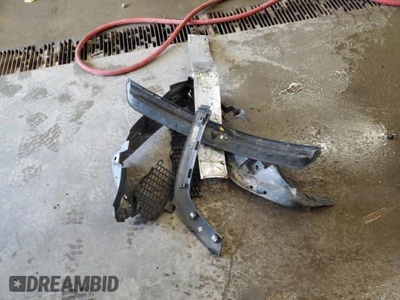 ✅ 2019 Jeep Compass Latitude • VIN: 3C4NJDBB6KT598559 • Lot: 58313545. Wystawiony na Copart z przebiegiem 70 022 mil. Bezpłatny archiwum sprzedaży aukcyjnych z USA i szczegółowy raport historii pojazdu na DreamBid. Zdjęcie 13.