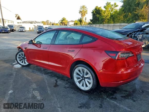 ✅ 2022 Tesla Model 3 Long Range • VIN: 5YJ3E1EB4NF145193 • Lot: 92764085. Wystawiony na Copart z przebiegiem 63 974 mil. Bezpłatny archiwum sprzedaży aukcyjnych z USA i szczegółowy raport historii pojazdu na DreamBid. Zdjęcie 2.