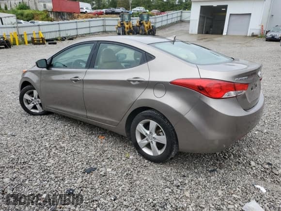 ✅ 2013 Hyundai Elantra GLS • VIN: 5NPDH4AE0DH206097 • Lot: 82107835. Listed on Copart with 87,845 mi. Free auction sales archive from the USA and detailed vehicle history report at DreamBid. Image 2.