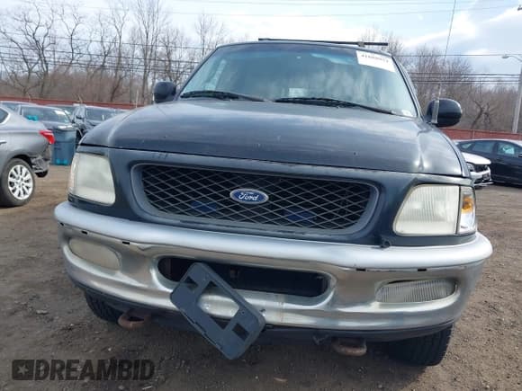 ✅ 1998 Ford F-150 • VIN: 1FTZF18W0WNC16138 • Лот: 41688951. Опубликован ранее на IAAI с пробегом 354 669 миль. Бесплатный доступ к архиву аукционных продаж из США и подробный отчёт об истории автомобиля на DreamBid. Изображение 19.