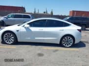 ✅ 2020 Tesla Model 3 Standard Range Plus • VIN: 5YJ3E1EAXLF806360 • Lot: 42386624. Wystawiony na IAAI z przebiegiem 69 916 mil. Bezpłatny archiwum sprzedaży aukcyjnych z USA i szczegółowy raport historii pojazdu na DreamBid. Zdjęcie 14.