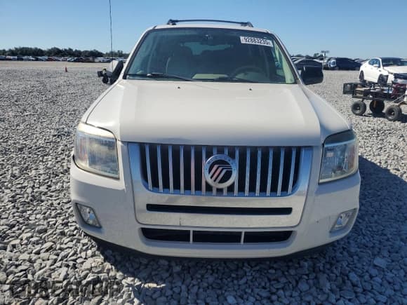 ✅ 2010 Mercury Mariner • VIN: 4M2CN9BG4AKJ21787 • Lot: 92883235. Listed on Copart with 70,032 mi. Free auction sales archive from the USA and detailed vehicle history report at DreamBid. Image 5.