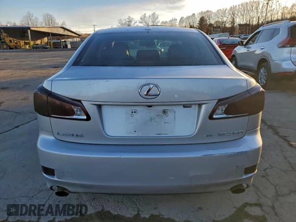 ✅ 2010 Lexus IS 250 • VIN: JTHCF5C2XA5038912 • Lot: 93369605. Wystawiony na Copart z przebiegiem 198 478 mil. Bezpłatny archiwum sprzedaży aukcyjnych z USA i szczegółowy raport historii pojazdu na DreamBid. Zdjęcie 6.