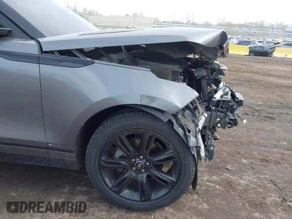 ✅ 2019 Land Rover Range Rover Velar R-Dynamic SE • VIN: SALYL2EX3KA228950 • Лот: 42088425. Опубликован ранее на IAAI с пробегом 59 978 миль. Бесплатный доступ к архиву аукционных продаж из США и подробный отчёт об истории автомобиля на DreamBid. Изображение 17.