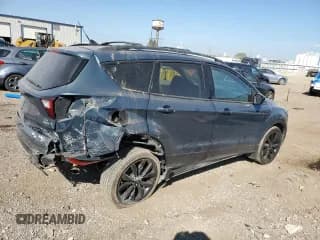✅ 2019 Ford Escape SE • VIN: 1FMCU9GDXKUB18823 • Lot: 81910545. Wystawiony na Copart z przebiegiem 113 024 mil. Bezpłatny archiwum sprzedaży aukcyjnych z USA i szczegółowy raport historii pojazdu na DreamBid. Zdjęcie 3.