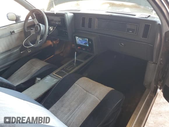 ✅ 1987 Buick Regal • VIN: 1G4GJ1179HP430220 • Lot: 92482975. Listed on Copart with 44,532 mi. Free auction sales archive from the USA and detailed vehicle history report at DreamBid. Image 8.