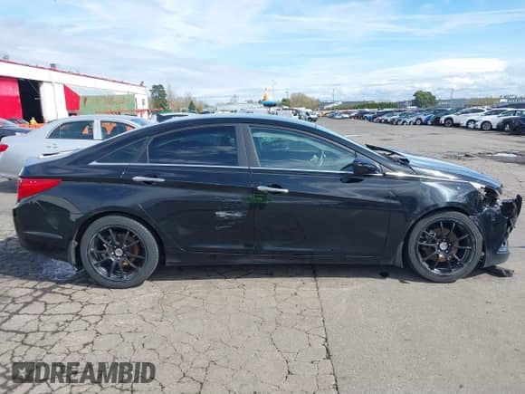 2011 Hyundai Sonata SE с VIN 5NPEC4AB7BH316070, выставлен на аукционе IAAI как лот 41871982 с пробегом 163 880 миль миль и . История ставок и продаж доступна на DreamBid. Изображение 13.