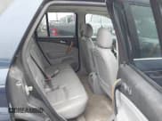 ✅ 2007 Saturn VUE V6 • VIN: 5GZCZ63457S818051 • Lot: 41726692. Wystawiony na IAAI z przebiegiem 119 024 mil. Bezpłatny archiwum sprzedaży aukcyjnych z USA i szczegółowy raport historii pojazdu na DreamBid. Zdjęcie 8.