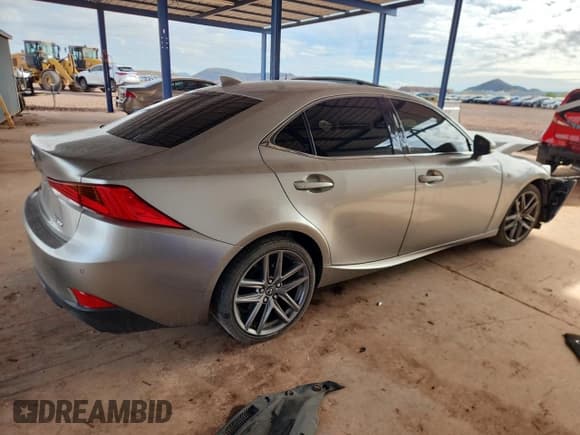 ✅ 2018 Lexus IS 300 F Sport • VIN: JTHBA1D29J5081316 • Лот: 91148445. Опубликован ранее на Copart с пробегом 132 975 миль. Бесплатный доступ к архиву аукционных продаж из США и подробный отчёт об истории автомобиля на DreamBid. Изображение 3.