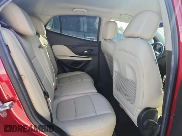 ✅ 2017 Buick Encore Essence • VIN: KL4CJCSB9HB006500 • Lot: 91171385. Wystawiony na Copart z przebiegiem 82 922 mil. Bezpłatny archiwum sprzedaży aukcyjnych z USA i szczegółowy raport historii pojazdu na DreamBid. Zdjęcie 11.