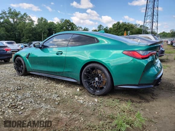 ✅ 2022 BMW M4 Competition xDrive • VIN: WBS43AZ03NCK34858 • Лот: 64733515. Опубликован ранее на Copart с пробегом 22 836 миль. Бесплатный доступ к архиву аукционных продаж из США и подробный отчёт об истории автомобиля на DreamBid. Изображение 2.