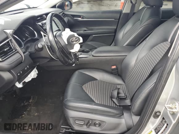 ✅ 2019 Toyota Camry SE • VIN: 4T1B11HK9KU733737 • Lot: 89928935. Listed on Copart with 91,401 mi. Free auction sales archive from the USA and detailed vehicle history report at DreamBid. Image 7.