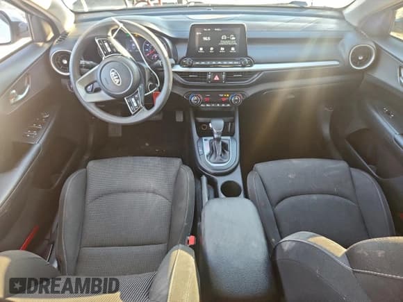 ✅ 2019 Kia Forte LXS • VIN: 3KPF24AD0KE120243 • Lot: 94000495. Listed on Copart with 144,147 mi. Free auction sales archive from the USA and detailed vehicle history report at DreamBid. Image 8.