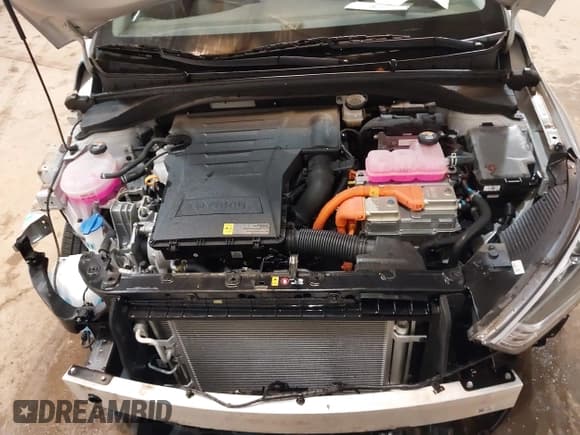 ✅ 2021 Hyundai Ioniq Blue • VIN: KMHC65LC0MU255739 • Lot: 41469705. Wystawiony na IAAI z przebiegiem 26 253 mil. Bezpłatny archiwum sprzedaży aukcyjnych z USA i szczegółowy raport historii pojazdu na DreamBid. Zdjęcie 10.