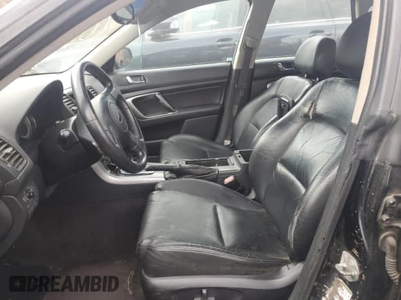 ✅ 2005 Subaru Legacy Limited • VIN: 4S3BL626957229750 • Lot: 90826495. Wystawiony na Copart z przebiegiem Nie podano. Bezpłatny archiwum sprzedaży aukcyjnych z USA i szczegółowy raport historii pojazdu na DreamBid. Zdjęcie 7.