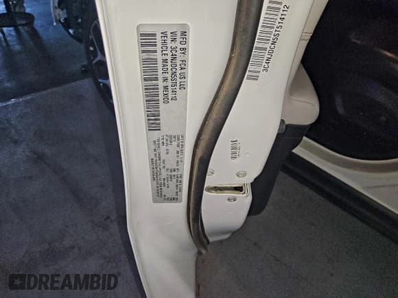 ✅ 2025 Jeep Compass Limited • VIN: 3C4NJDCN5ST514112 • Lot: 95560105. Listed on Copart with 34,832 mi. Free auction sales archive from the USA and detailed vehicle history report at DreamBid. Image 14.