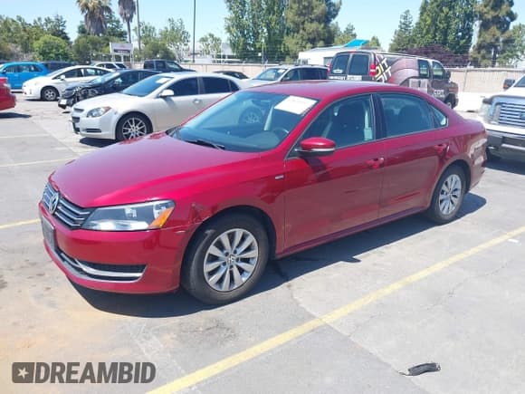 ✅ 2015 Volkswagen Passat Limited Edition • VIN: 1VWAT7A34FC011133 • Lot: 42839337. Listed on IAAI with 78,213 mi. Free auction sales archive from the USA and detailed vehicle history report at DreamBid. Image 2.