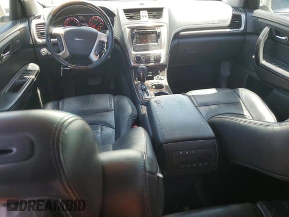 ✅ 2013 GMC Acadia Denali • VIN: 1GKKRTKD4DJ157907 • Lot: 57917385. Wystawiony na Copart z przebiegiem 112 615 mil. Bezpłatny archiwum sprzedaży aukcyjnych z USA i szczegółowy raport historii pojazdu na DreamBid. Zdjęcie 8.