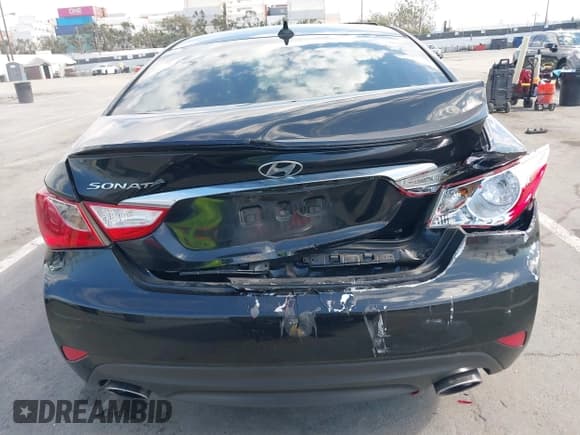 ✅ 2014 Hyundai Sonata SE • VIN: 5NPEC4AC2EH899855 • Лот: 43511762. Опубликован ранее на IAAI с пробегом 106 553 миль. Бесплатный доступ к архиву аукционных продаж из США и подробный отчёт об истории автомобиля на DreamBid. Изображение 16.