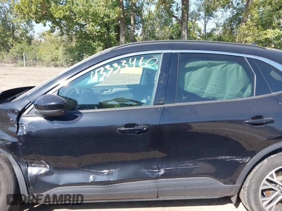 ✅ 2021 Ford Escape SEL • VIN: 1FMCU9H68MUB08102 • Lot: 43333460. Listed on IAAI with 32,933 mi. Free auction sales archive from the USA and detailed vehicle history report at DreamBid. Image 14.