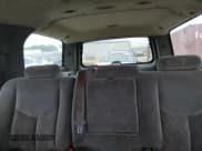 ✅ 2003 Chevrolet Suburban LS • VIN: 3GNFK16Z63G327977 • Лот: 63325005. Опубликован ранее на Copart с пробегом Не указан. Бесплатный доступ к архиву аукционных продаж из США и подробный отчёт об истории автомобиля на DreamBid. Изображение 10.