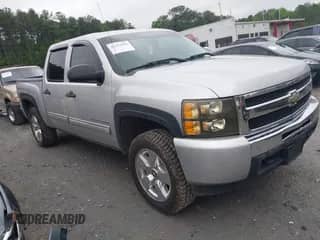 2010 Chevrolet Silverado 1500 LT with VIN 3GCRKSEA2AG130907, listed as a IAAI auction lot 42203959 with 166,341 mi miles and . Bid and sale history available at DreamBid. Image 1.
