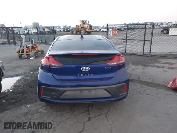 ✅ 2022 Hyundai Ioniq SE • VIN: KMHC75LC8NU282654 • Lot: 39714742. Wystawiony na IAAI z przebiegiem 36 110 mil. Bezpłatny archiwum sprzedaży aukcyjnych z USA i szczegółowy raport historii pojazdu na DreamBid. Zdjęcie 16.