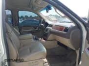 ✅ 2009 Chevrolet Suburban LTZ • VIN: 1GNFC36J79R292877 • Лот: 42577573. Опубликован ранее на IAAI с пробегом 209 101 миль. Бесплатный доступ к архиву аукционных продаж из США и подробный отчёт об истории автомобиля на DreamBid. Изображение 5.