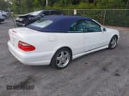 ✅ 2000 Mercedes-Benz CLK 320/430 • VIN: WDBLK70GXYT044111 • Lot: 43654398. Wystawiony na IAAI z przebiegiem 212 236 mil. Bezpłatny archiwum sprzedaży aukcyjnych z USA i szczegółowy raport historii pojazdu na DreamBid. Zdjęcie 4.