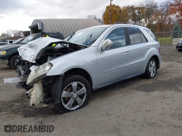 ✅ 2009 Mercedes-Benz M 350 • VIN: 4JGBB86E59A489146 • Lot: 43600731. Wystawiony na IAAI z przebiegiem 154 030 mil. Bezpłatny archiwum sprzedaży aukcyjnych z USA i szczegółowy raport historii pojazdu na DreamBid. Zdjęcie 2.