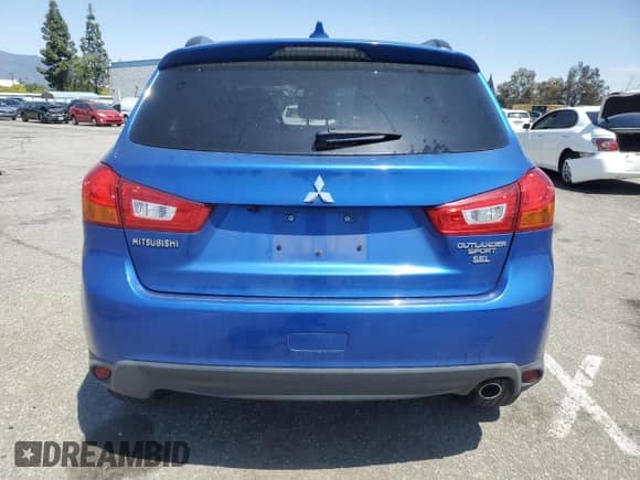 2017 Mitsubishi Outlander SEL с VIN JA4AP4AW1HZ063183, выставлен на аукционе Copart как лот 51605635 с пробегом 47 426 миль миль и Списание • Salvage title. История ставок и продаж доступна на DreamBid. Изображение 6.