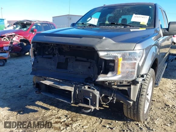 ✅ 2018 Ford F-150 XL • VIN: 1FTEW1EP4JFA59230 • Lot: 43697027. Listed on IAAI with 117,967 mi. Free auction sales archive from the USA and detailed vehicle history report at DreamBid. Image 6.