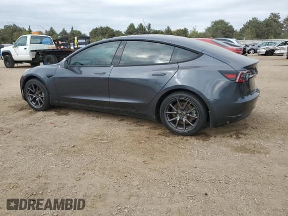 ✅ 2018 Tesla Model 3 Long Range Battery • VIN: 5YJ3E1EB8JF104298 • Lot: 85389055. Wystawiony na Copart z przebiegiem 107 774 mil. Bezpłatny archiwum sprzedaży aukcyjnych z USA i szczegółowy raport historii pojazdu na DreamBid. Zdjęcie 2.